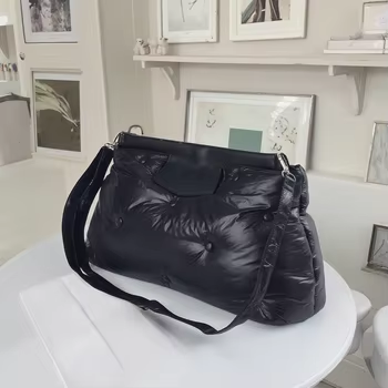 puffy duffle dame crossbody håndtaske