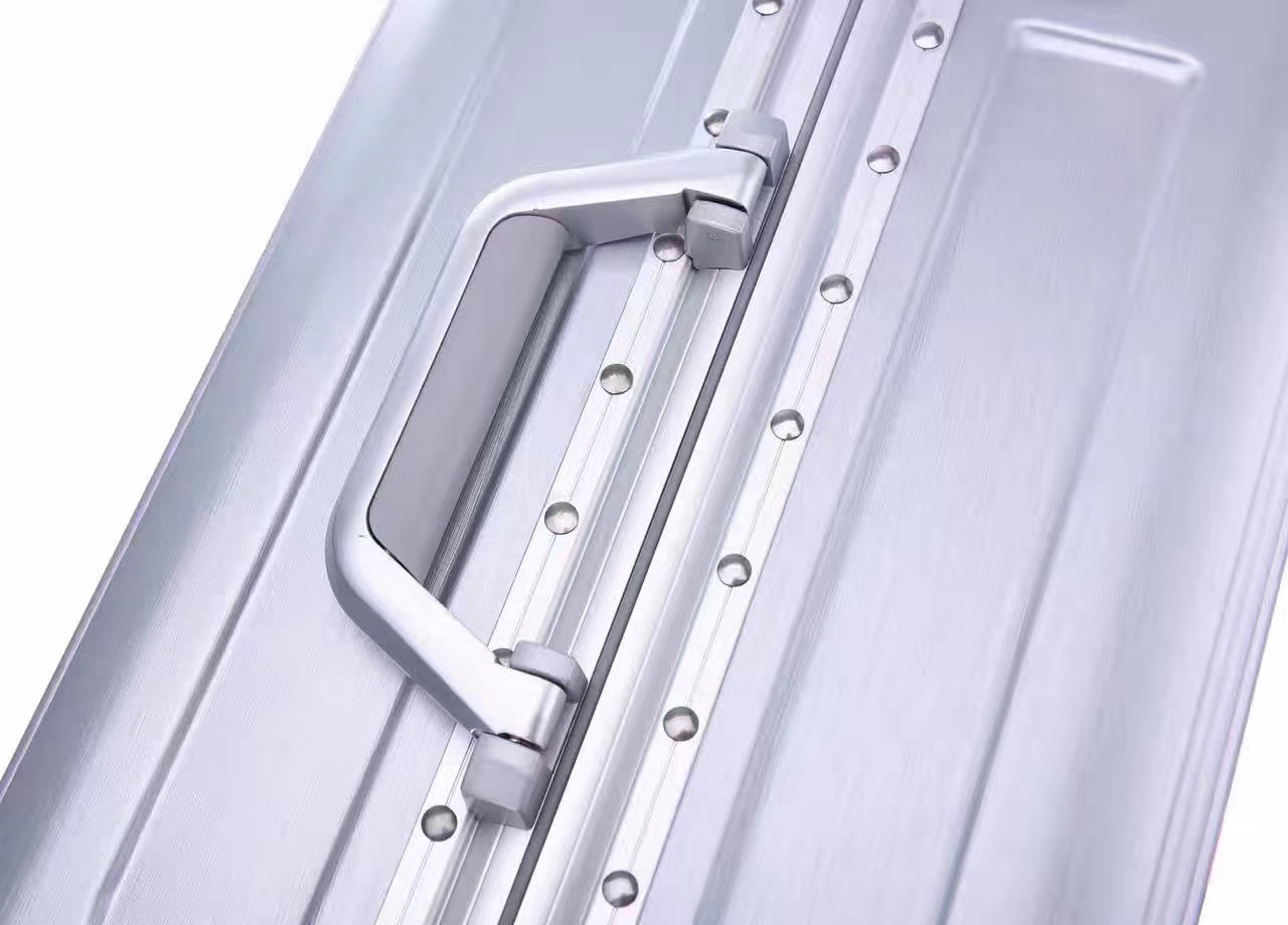 18-tommer aluminiumsramme universal hjul-baording-kasse fabriksbrugerdesign